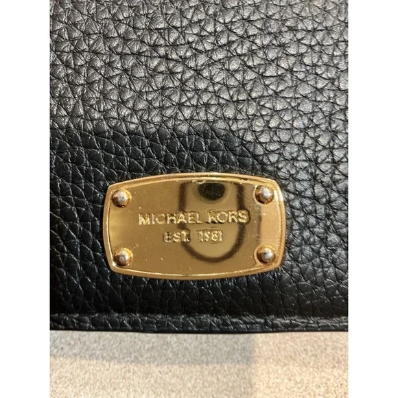 Michael Kors Black Pebbled Leather Bifold Wallet Gold Logo Snap Compact - Picture 2 of 7